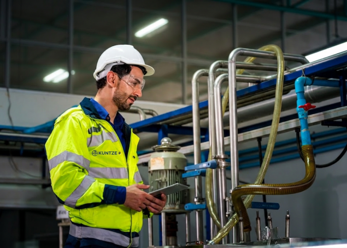 Proactive Monitoring. Reliable Performance. Built-In Service.